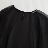 Blusa Elegante Capa Assimétrica